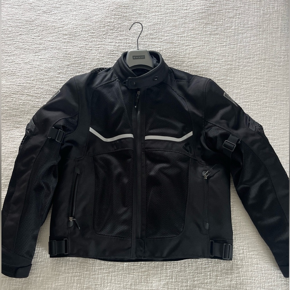 REV'IT Men's black convertible motorcycle jacket size 52